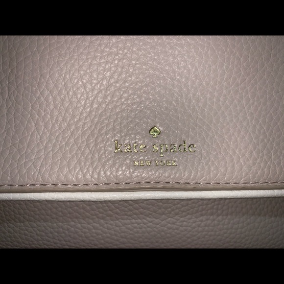 KATE SPADE OVER THE SHOULDER BAG! - Picture 4 of 4